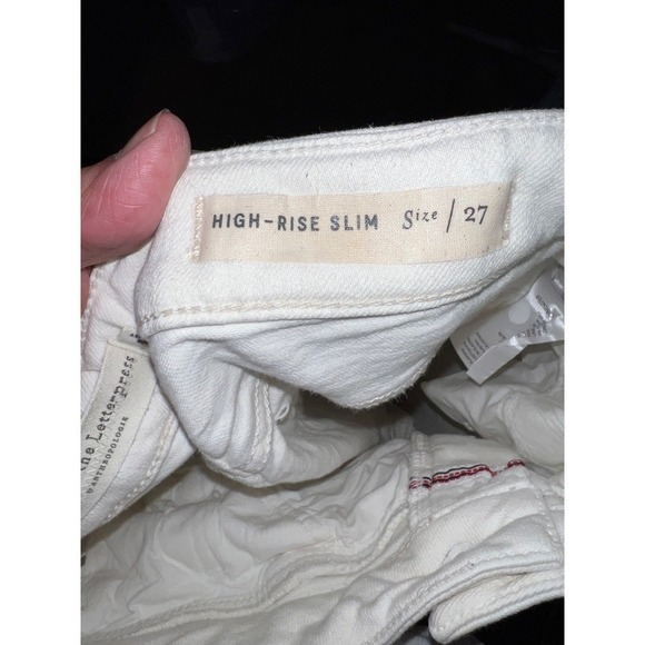 Anthropologie Pilcro Distressed Slim Boyfriend Cropped Jeans Size 27/24" inseam - Picture 4 of 6